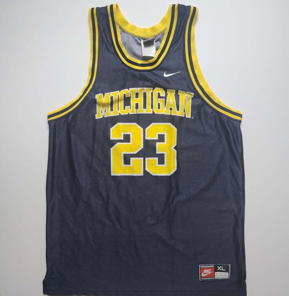 Vintage 1990s Nike University of Michigan Wolverines #23 Basketball Jersey Size